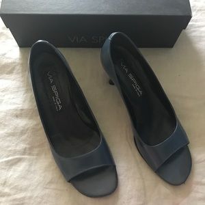 Via Spiga open toe pump/heels in size 7